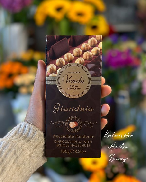 Venchi Gianduia | Horká nugátová čokoláda s celými lieskovcami, 100 g
